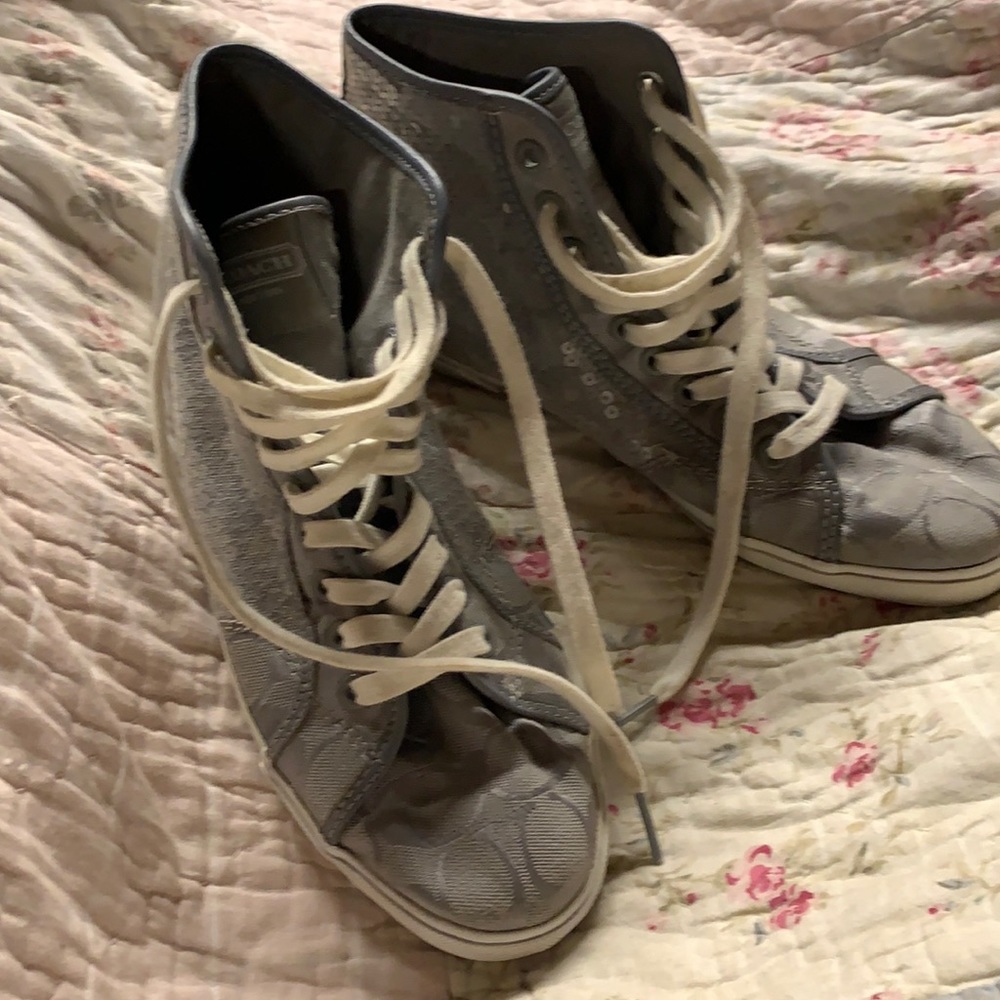 Coach tennis shoes worn once